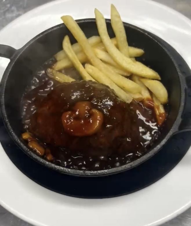 手ごねハンバーグ