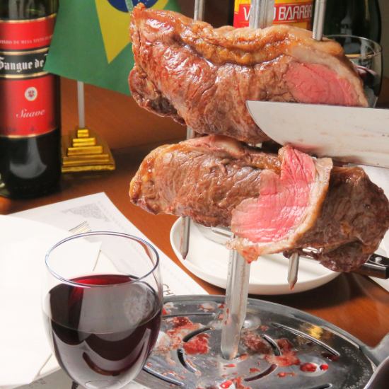 Cheers from noon♪ Fill yourself up with authentic Brazilian churrasco!