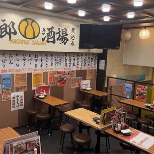 【包场二楼】我们可以利用其他店铺的所有座位，最多可容纳100人！对于坂羽八郎课程，我们会使用同一楼层其他店铺的座位，并且可以预订整个二楼，最多可容纳100人。在我们的开放空间，您可以举办大型宴会，例如公司酒会、活动和发布会。