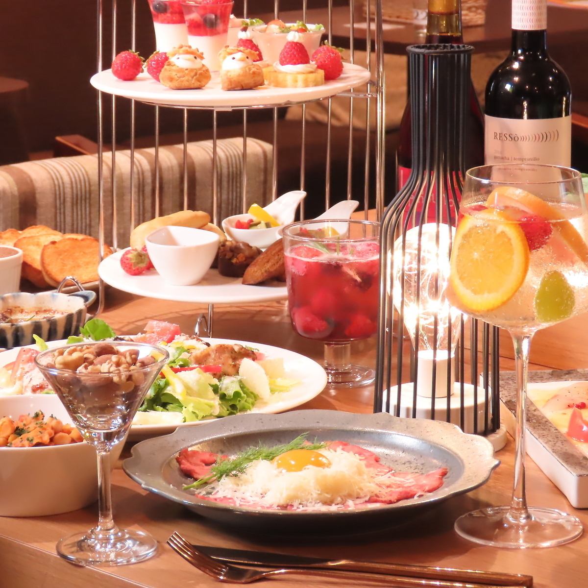 【優しい食材で紡ぐ幸せな時間】をコンセプトに、くつろげる空間をご提供いたします。