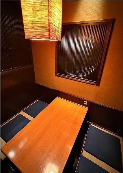 The calm Japanese space for adults with warm lighting is a blissful private space where you can heal your daily fatigue.It is the perfect space for meals with family and friends, important meetings, and entertainment.