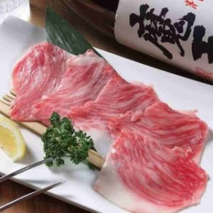 黑毛和牛山茱萸