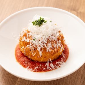 Sicilian Arancini with Tomato Sauce (Rice Croquettes)