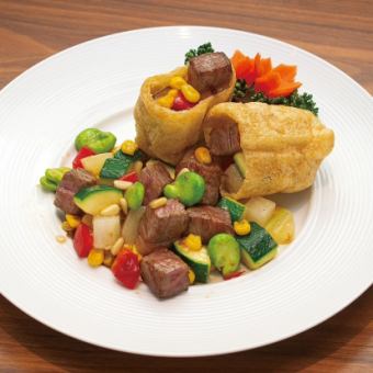 和牛と彩野菜の炒め“福包”入