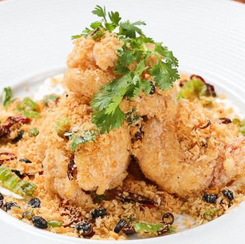 【香ばしさ炸裂】中毒性抜群！大海老のガーリックチップ炒め。お酒を誘う至高の逸品