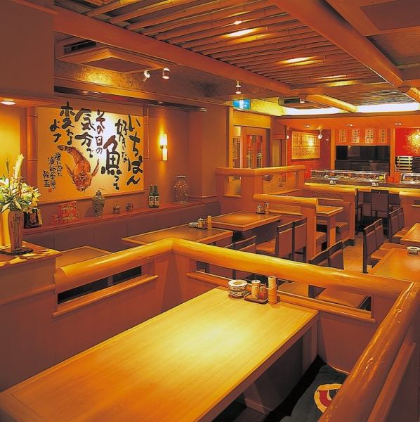 Banquets are OK for 2 people! The digging kotatsu seats on the 1st floor are popular with the elderly.It can be used in a wide range of situations such as dining with friends, entertainment, and banquets.Please spend a relaxing time while feeling the Japanese atmosphere.