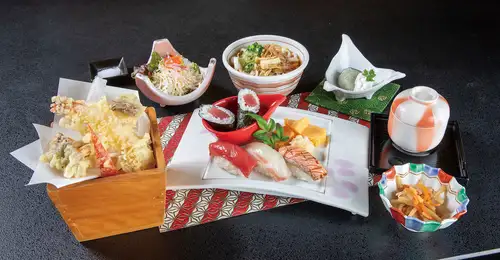 【仅限九月至十一月♪】枫叶