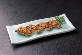 Grilled yellowtail with green onion and miso sauce