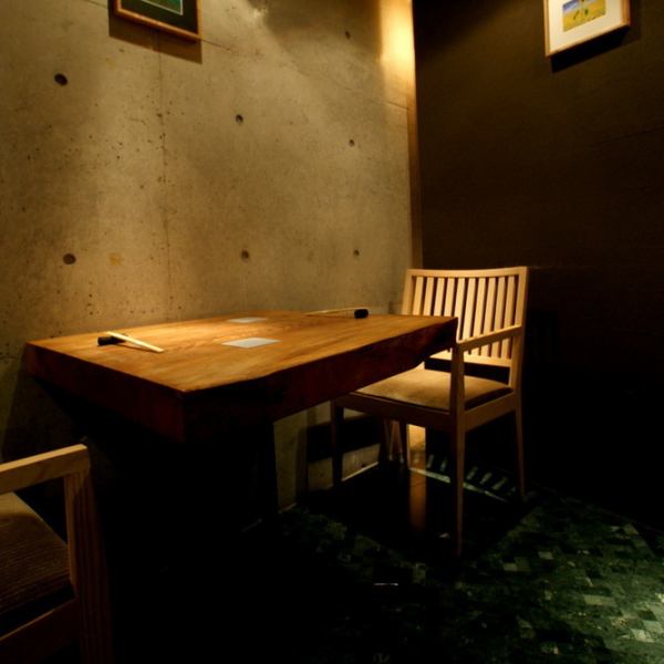 Our private room is only 1 room for 2 people.It creates a private space for only two people in Shinsaibashi, which is lined with skyscrapers.Please spend your precious time with your loved ones slowly.