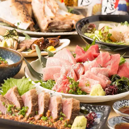 2.5 含無限暢飲 ◎ 提供火鍋 “金槍魚園套餐” 包含各種藍鰭金槍魚的9道菜 7000日元 ⇒ 6000日元