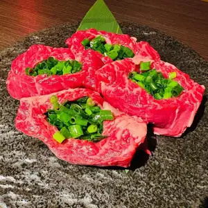 少量蔥裙牛排