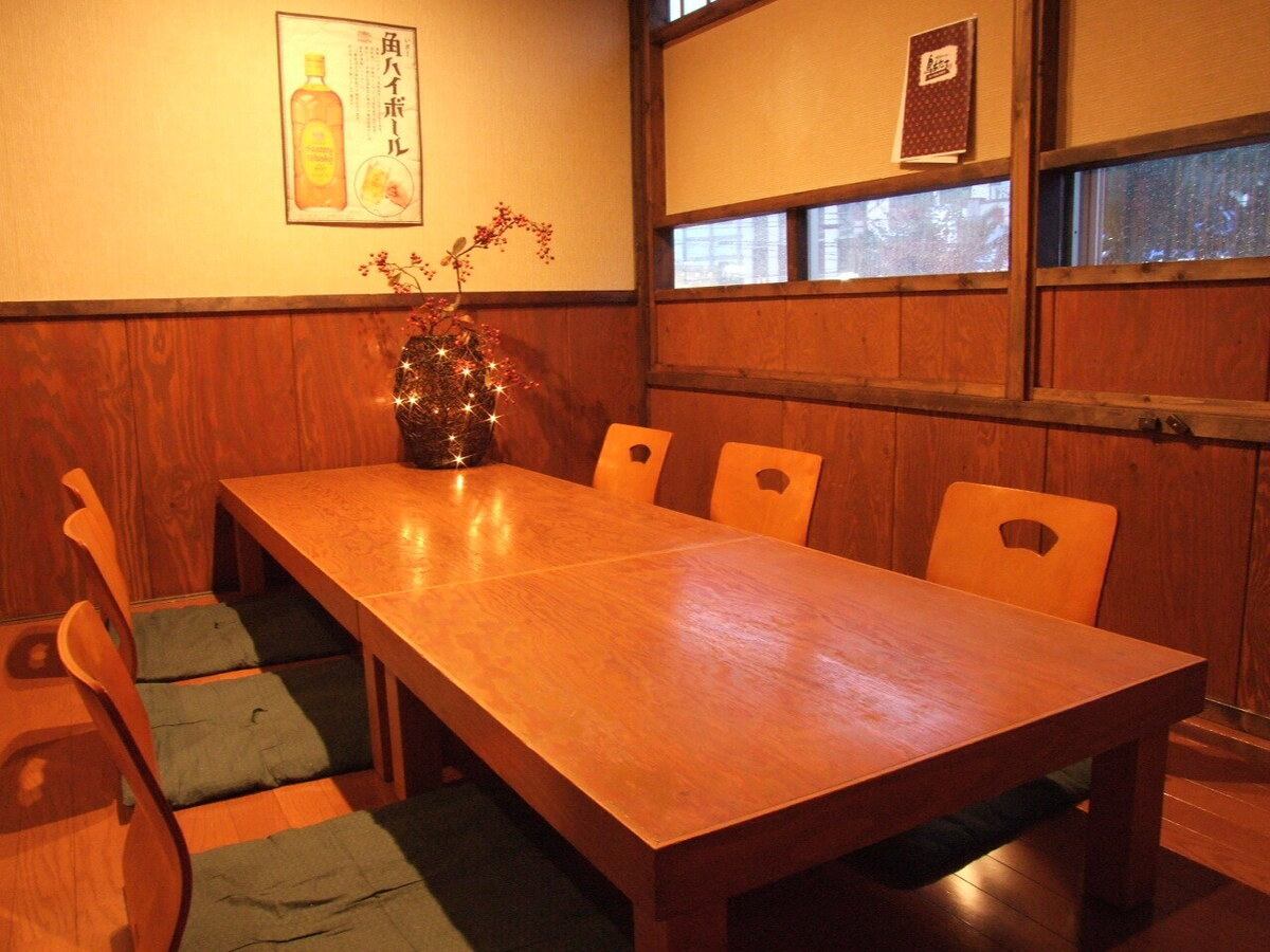 暖かみのあるお座敷はプライベートのお食事にも最適！