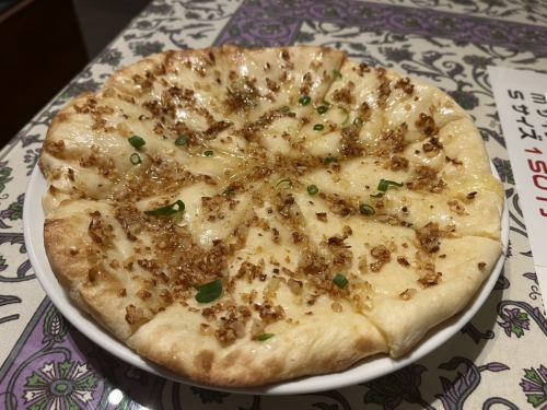 ガーリックチーズナン
