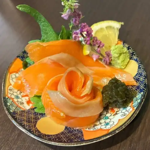 道産トキシラズの昆布メ刺身 日高昆布ピュレ添え