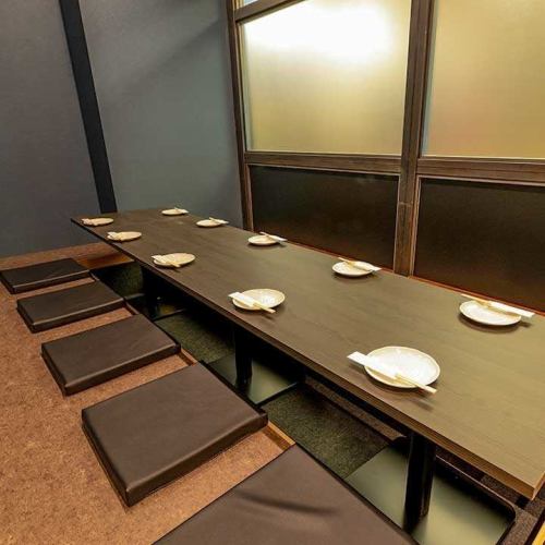 《掘りごたつ個室≪8～12名様用》数々の有名店を手がけてきた空間デザイナーがプロデュースしたお洒落な店内☆2～6,7～12,13～24,25～50名様各種完全個室有り。最大90名様宴会可能です☆