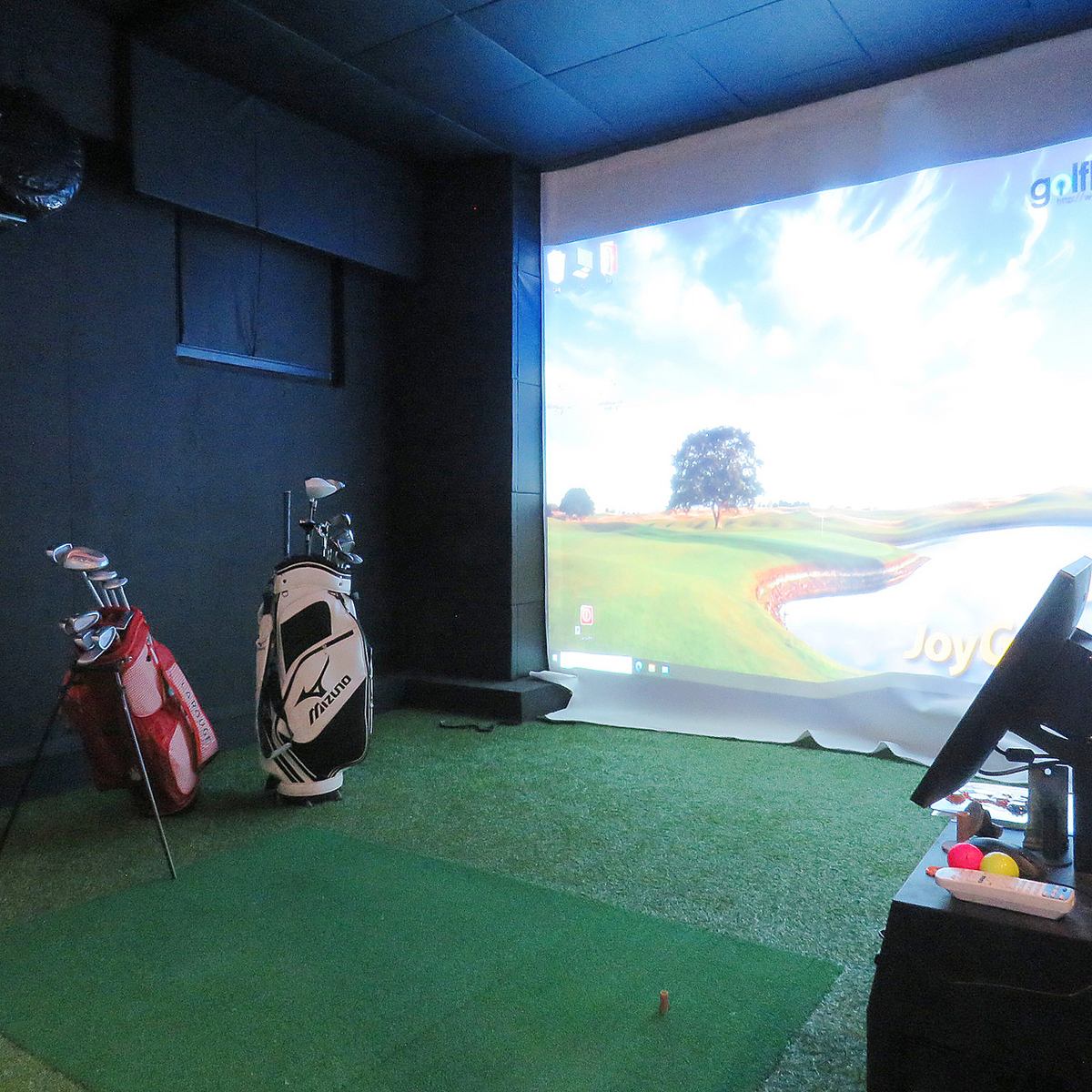 您想在下班回家的路上輕鬆地打一場模擬高爾夫嗎？