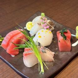 [Sashimi] Assorted platter