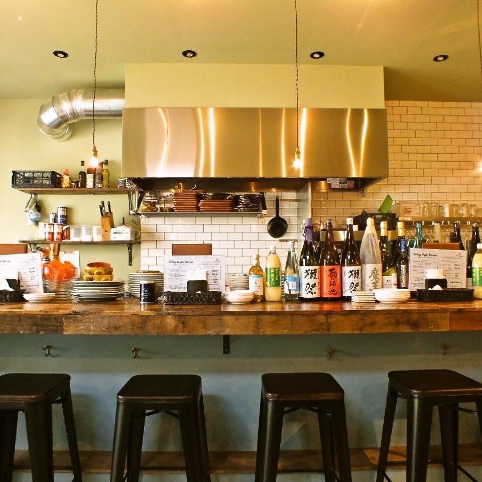 The stylish interior makes you feel like you're in a foreign bar, making it a great place for a date.