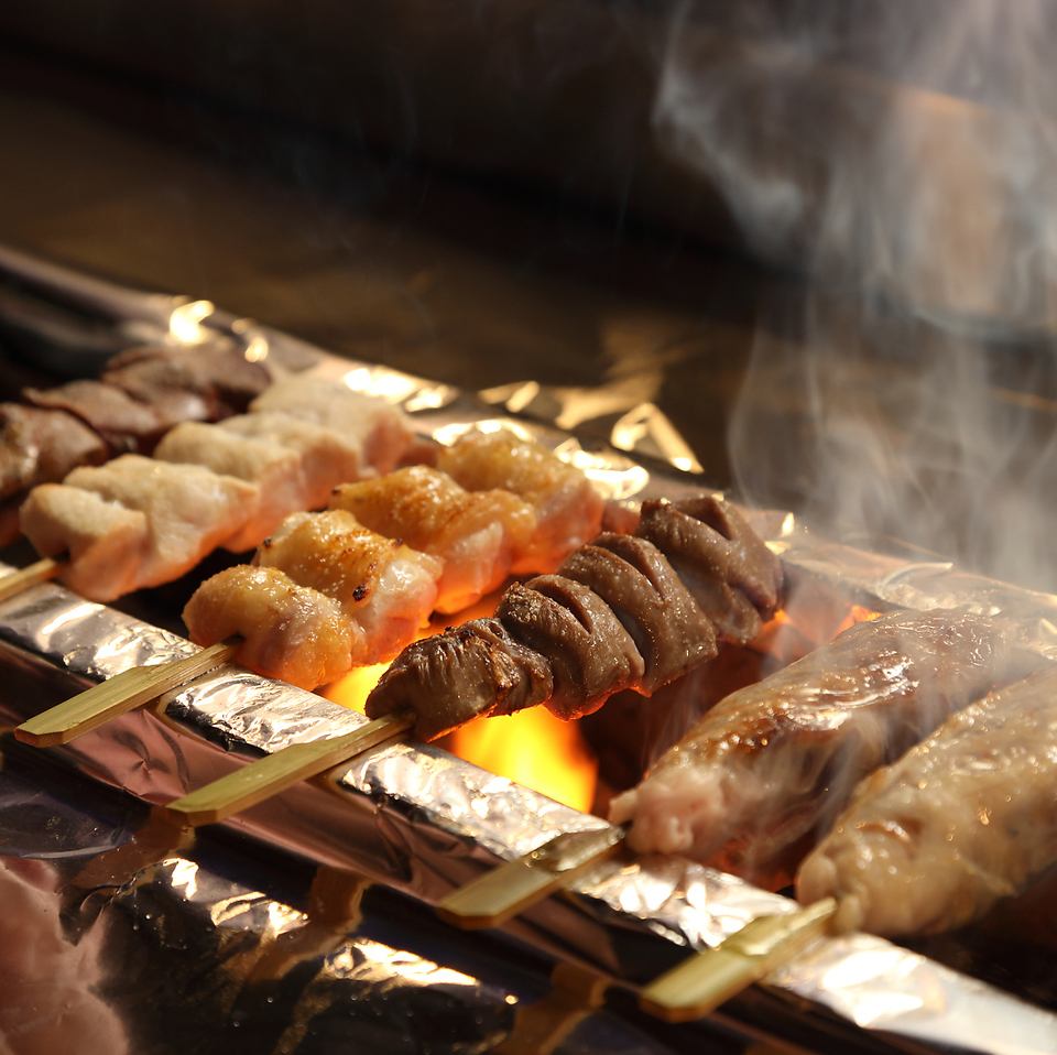 鶏料理に合うお酒の種類が豊富.朝4時迄営業で二次会利用にも◎