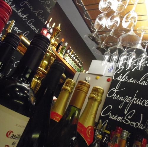 We offer famous wines from all over the world ★