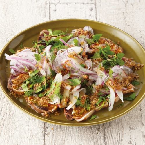 カツオタタキのハーブカルパッチョ マスタードソース