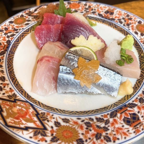 Directly from the market!! Taste the season [Sashimi made with fresh fish caught in the morning]