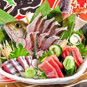 Today's sashimi (contents are seasonal and change daily!)