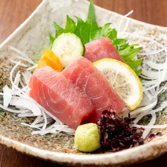 {Sashimi} Yellowfin tuna