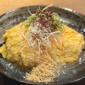 Japanese-style Omelet Rice with Thick Sauce