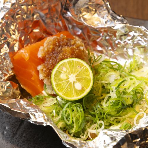 Autumn salmon and Kujo green onion grilled in foil with grated ponzu sauce