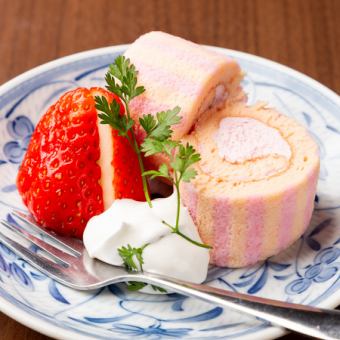 苺のロールケーキ