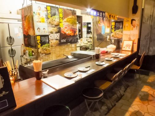関東では珍しい、広島風お好み焼きが食べられるお店♪もんじゃ焼きやおつまみも多数ございます。お仕事帰りのチョイ飲みやお食事などの普段使いから、各種ご宴会などにも是非“夢希歩”をご利用ください！
