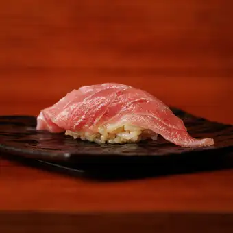 本鮪中トロ
