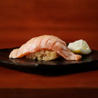 炙りサーモン