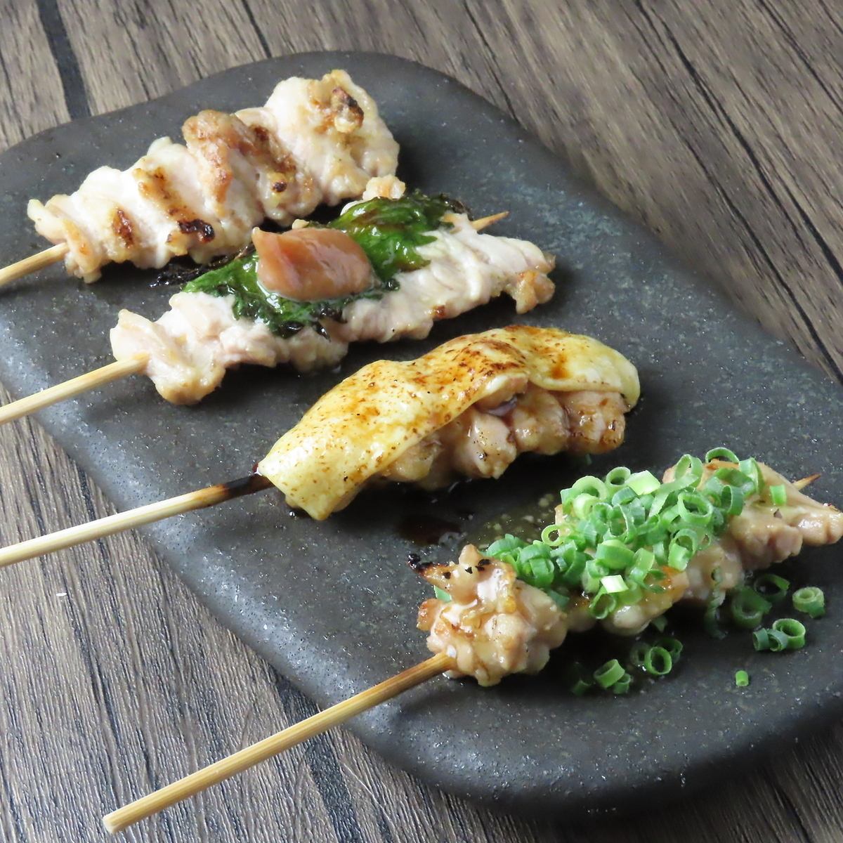 シンプルな焼き鳥から創作系まで様々な焼鳥が楽しめる♪