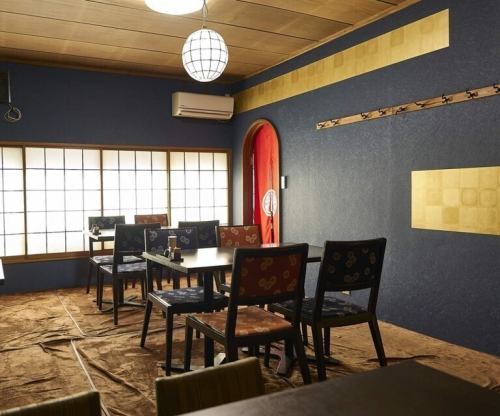 とてもおしゃれな内観で雰囲気も十分お楽しみ頂けます。