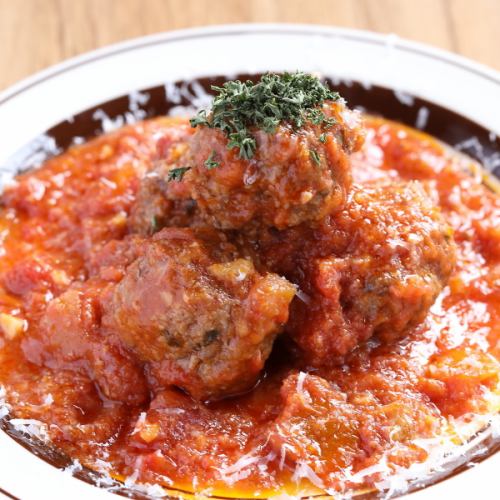 サルシッチャ団子のトマト煮
