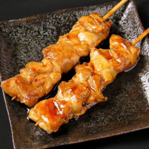 Yakitori (thigh) (sauce/salt)