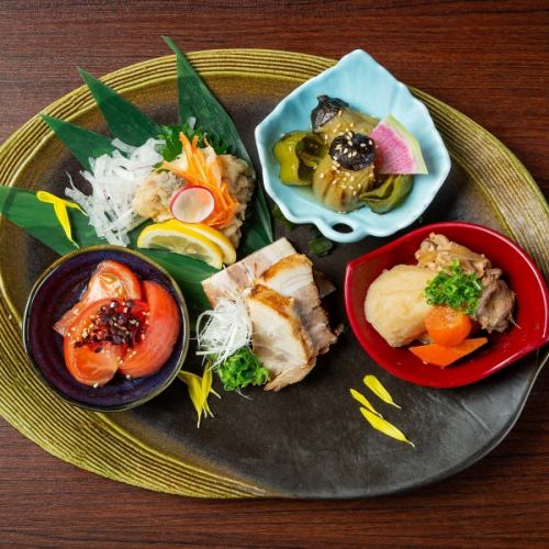 〈京の味〉鰹と昆布のお出汁が効いた自慢のおばんざい