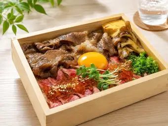 個室でゆっくりとランチタイム限定　和牛錦重　