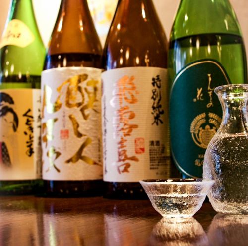 A wide variety of sake from around the country! A deep-flavored drink packed with local flavor