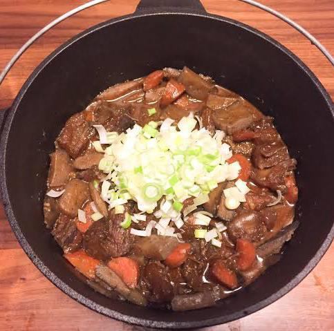 Stewed domestic wagyu beef tendon