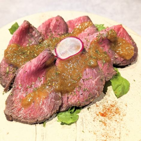 [Most popular] Wagyu roast beef with charred onion sauce