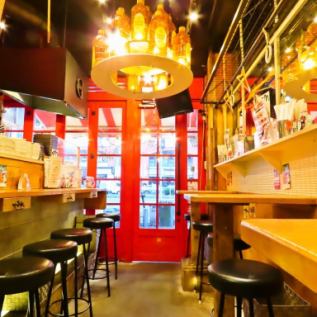 Counter seats are comfortable for solo travelers.It's a popular spot for couples and small group drinking parties, and it's well-received for its good atmosphere♪ [Sakae Nishiki Bar Girls' Party, Birthday, Surprise Highball]