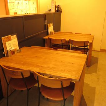 [Counters and seats surrounding the kitchen! Close to the craftsmanship at the forefront] There are various types of counters, seats, and tables in the store, but the counters and seats surround the kitchen.Table seats that are perfect for private use are also recommended for family meal use! [Okayama / Okayama Station / Kushiyaki / Kushiage / Girls' Association / Banquet / Wine / Yakitori / Yakitori / Meat]