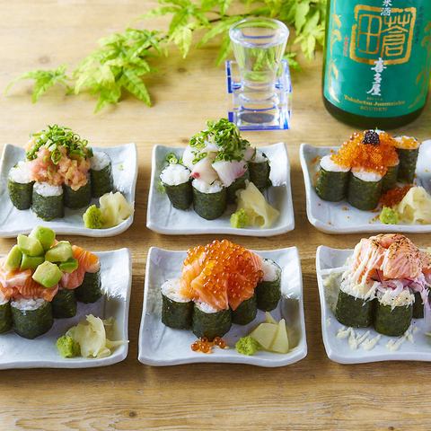 We drink sake with sushi as snacks.From fresh toppings to seasonal toppings