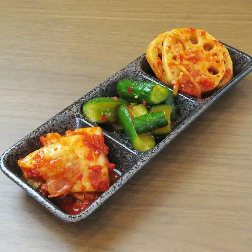 キムチ盛り合わせ