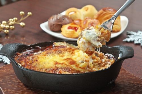 Hamburger doria with demi-glace sauce