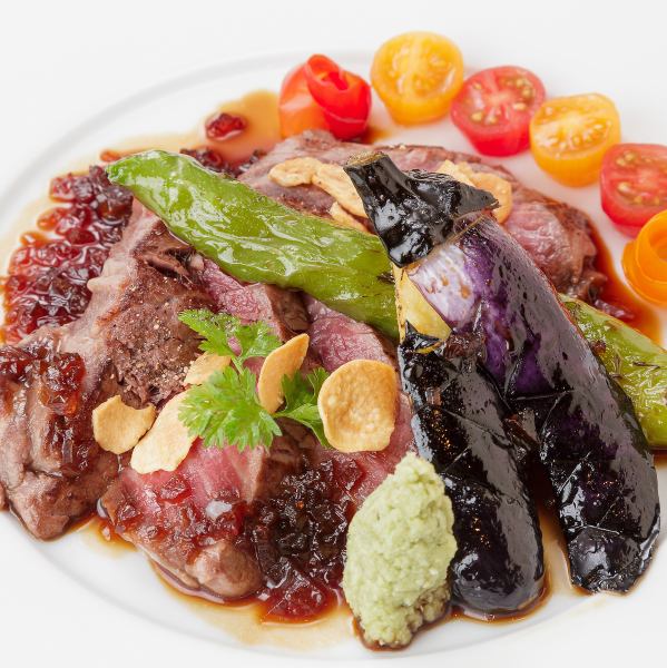 【黒毛和牛ステーキ】脂身少なめでしっとりやわらか。お肉の旨みもしっかりしていて絶品！