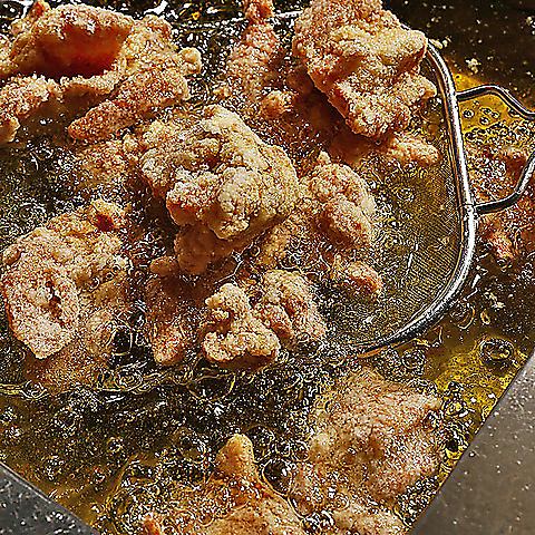 [Oita Nakatsu specialty! Fried chicken thigh]